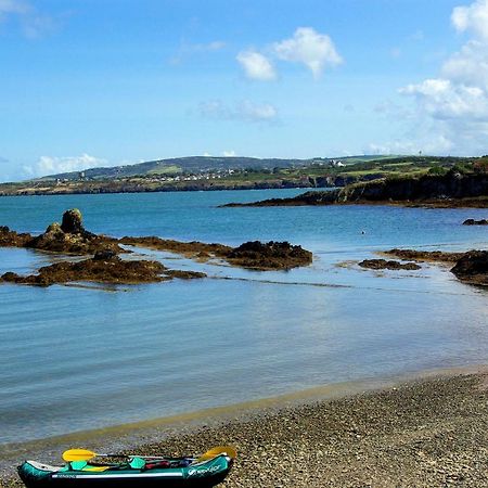 ホテル The Anchorage Amlwch エクステリア 写真