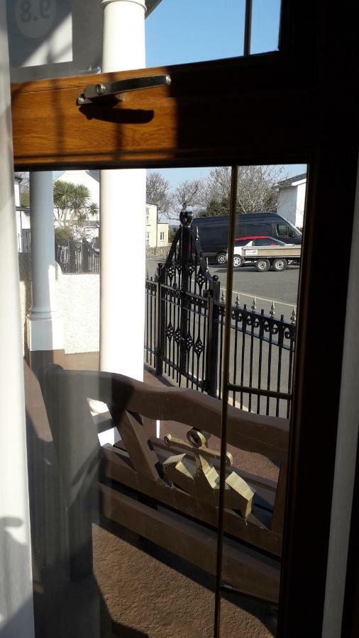 ホテル The Anchorage Amlwch エクステリア 写真